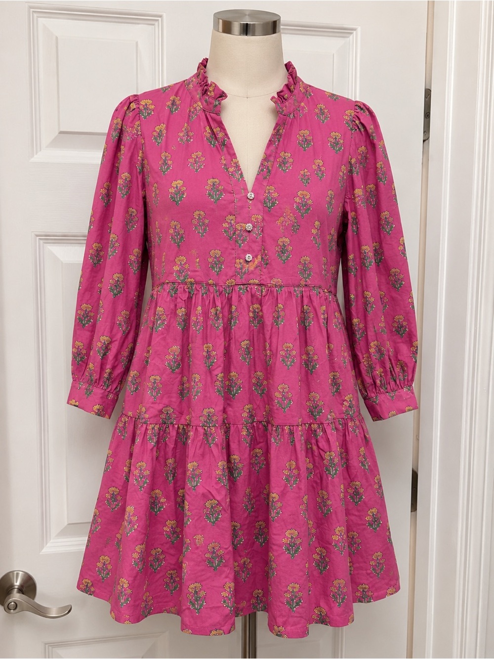 Women's Pink Floral Tiered Mini Dress with Ruffle Neckline